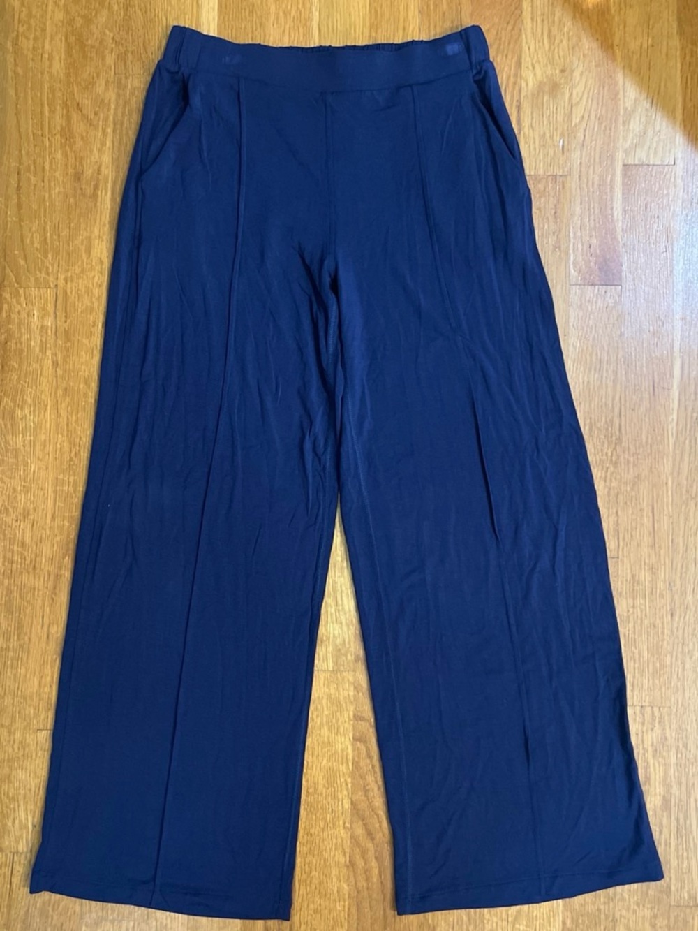 Duluth Trading Co Wide-Leg Pants in Deep Navy